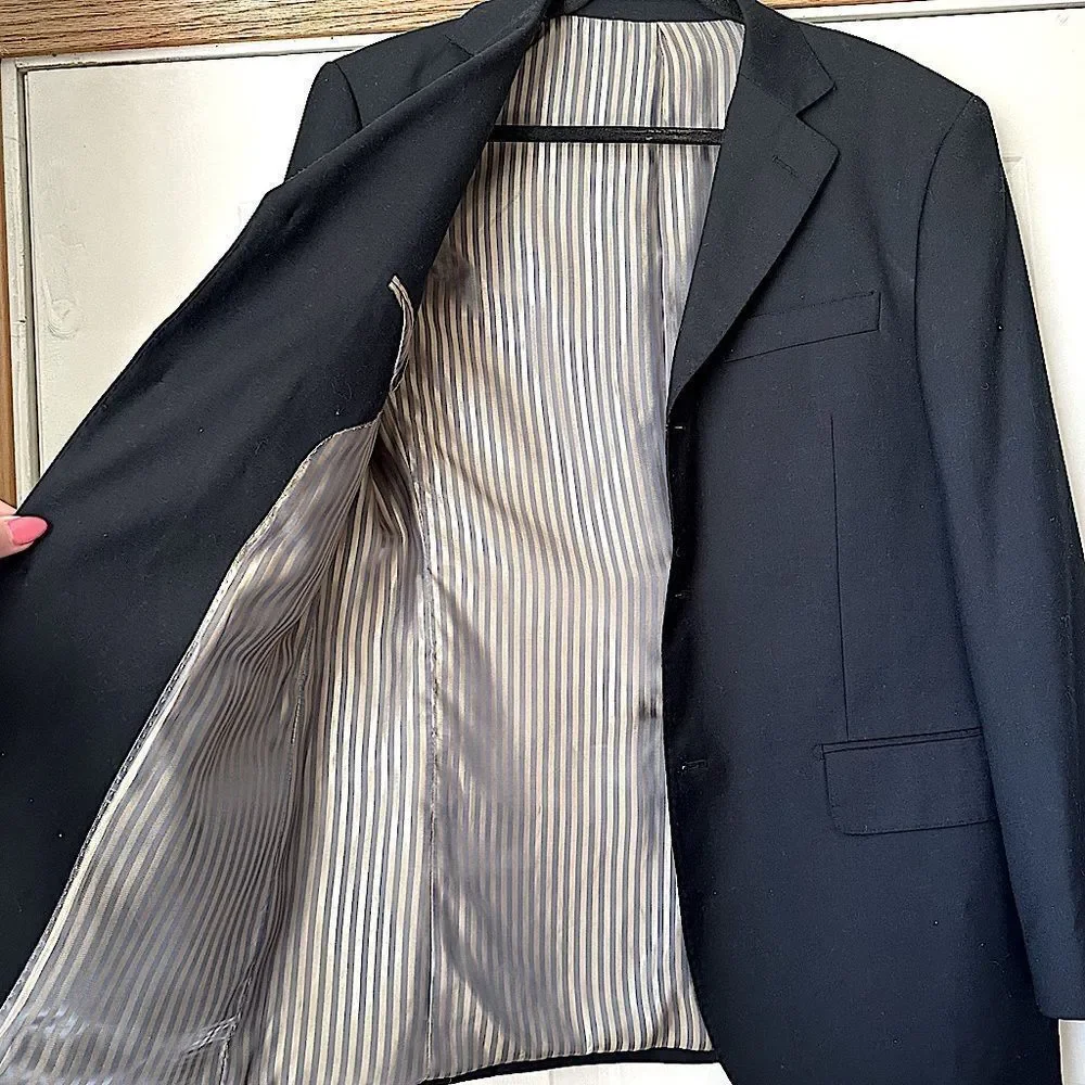 Van Heusen Men’s Black 3 Button Suit Jacket Blazer